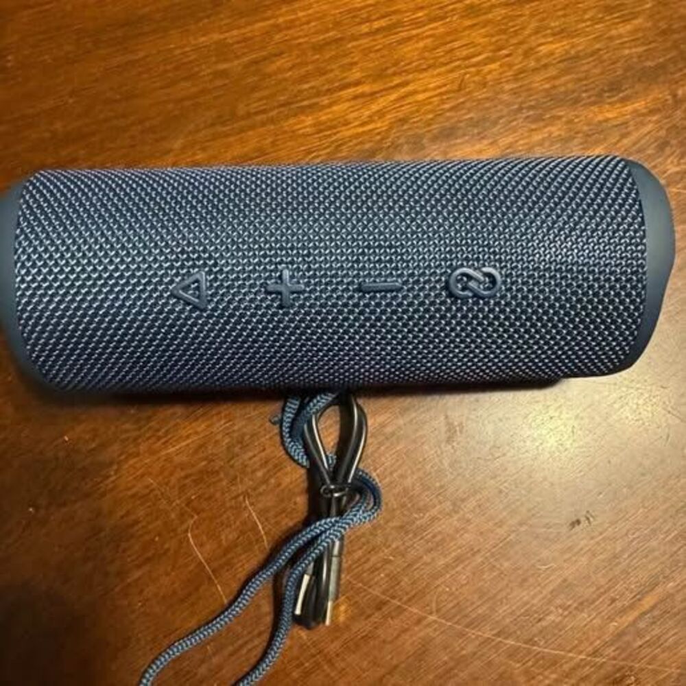 Flip 6 Bluetooth Speaker Blue NEW